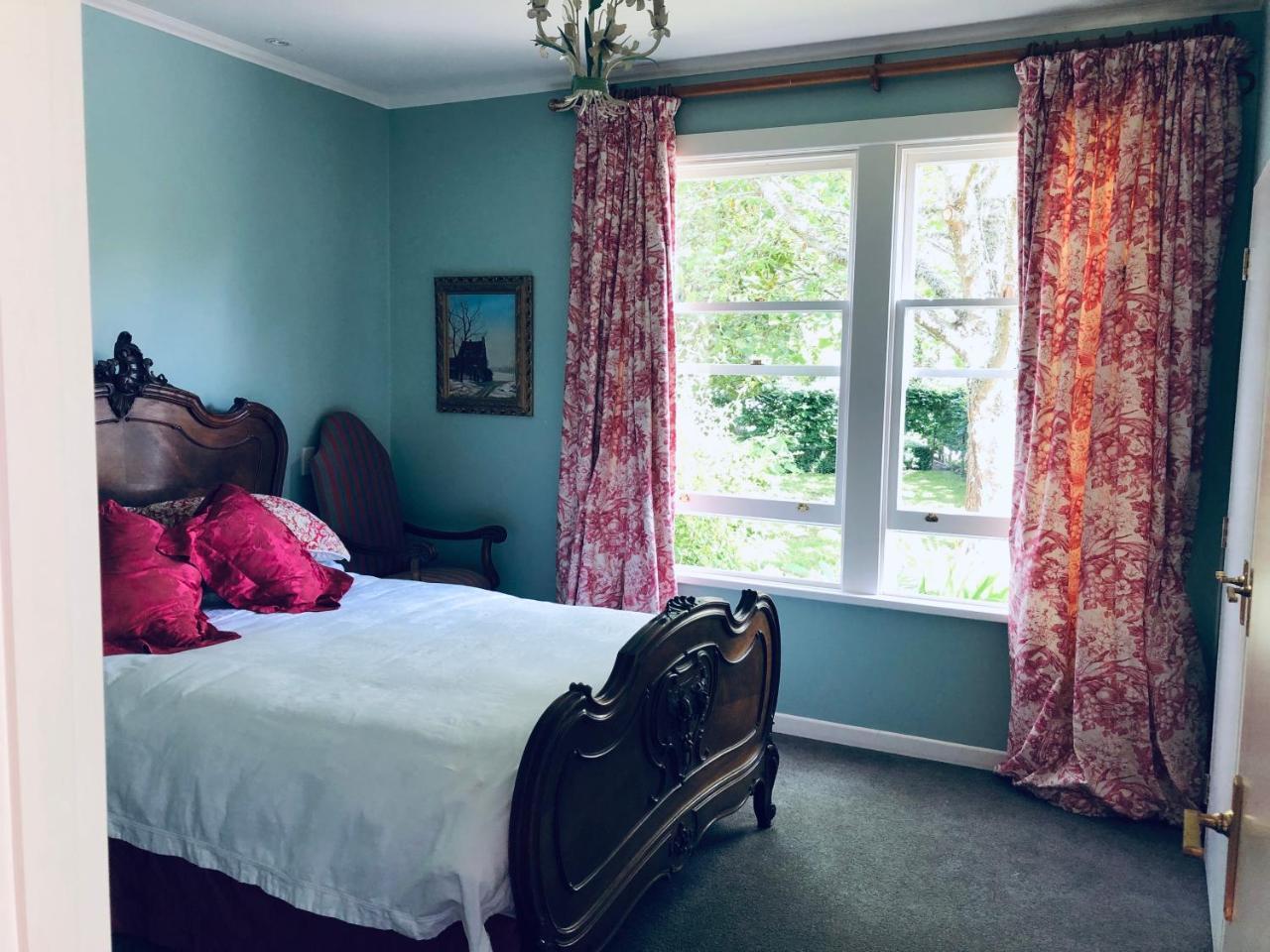 Te Kopura Lodge マーティンボロ エクステリア 写真
